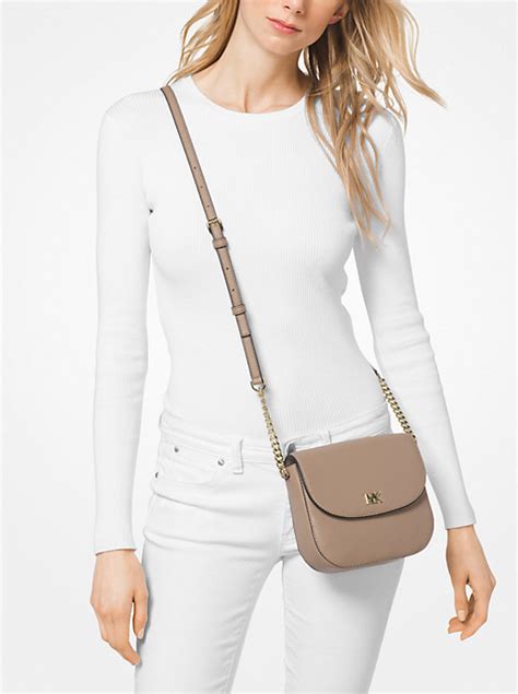 michael michael kors mott bag|Michael Kors Women's Mott Medium Messenger Convertible .